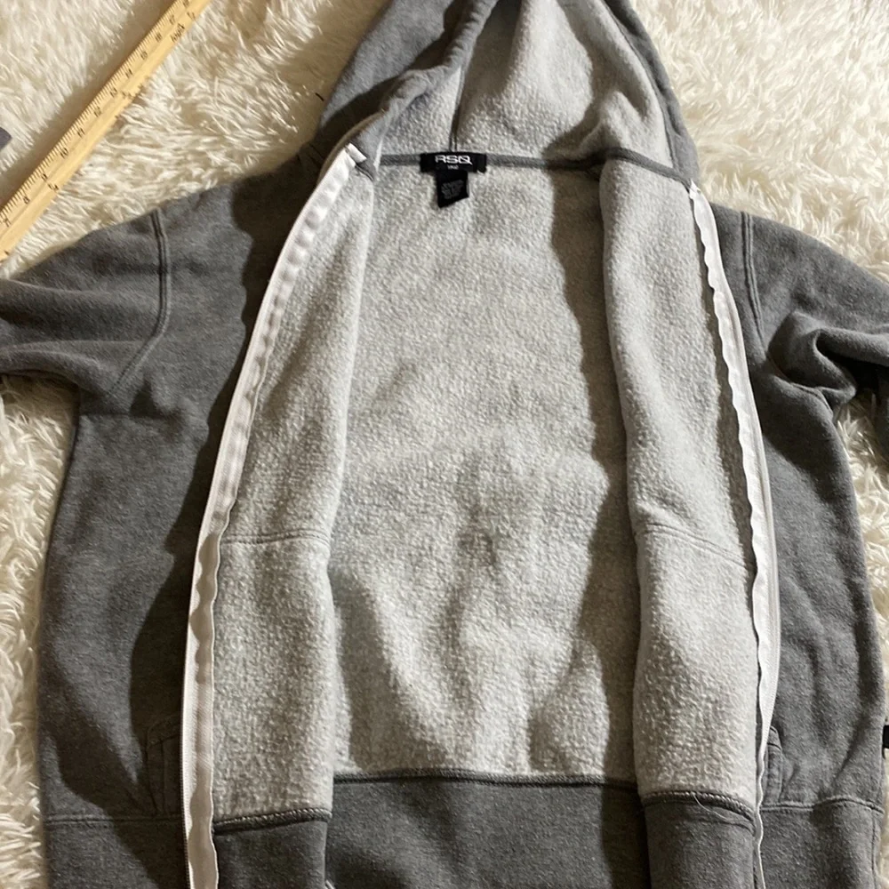 RSQ BOY’S GRAY ZIP UP FLEECE HOODIE Size S EUC